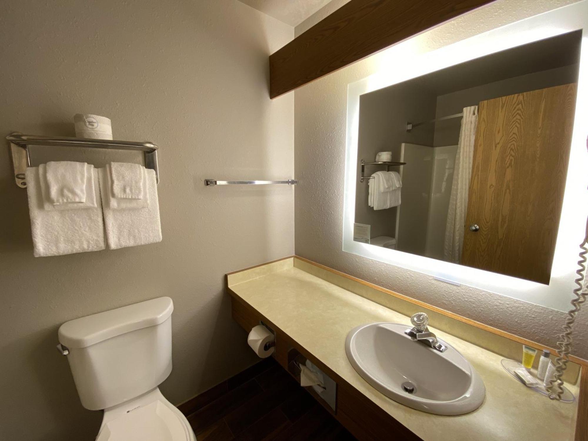 Super 8 By Wyndham Green Bay Near Stadium Luaran gambar