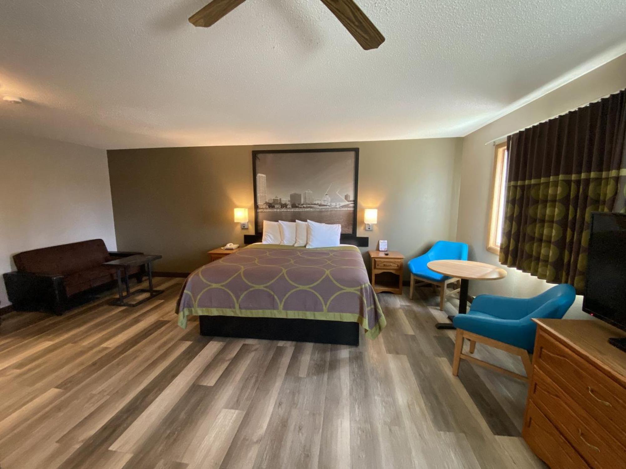Super 8 By Wyndham Green Bay Near Stadium Luaran gambar