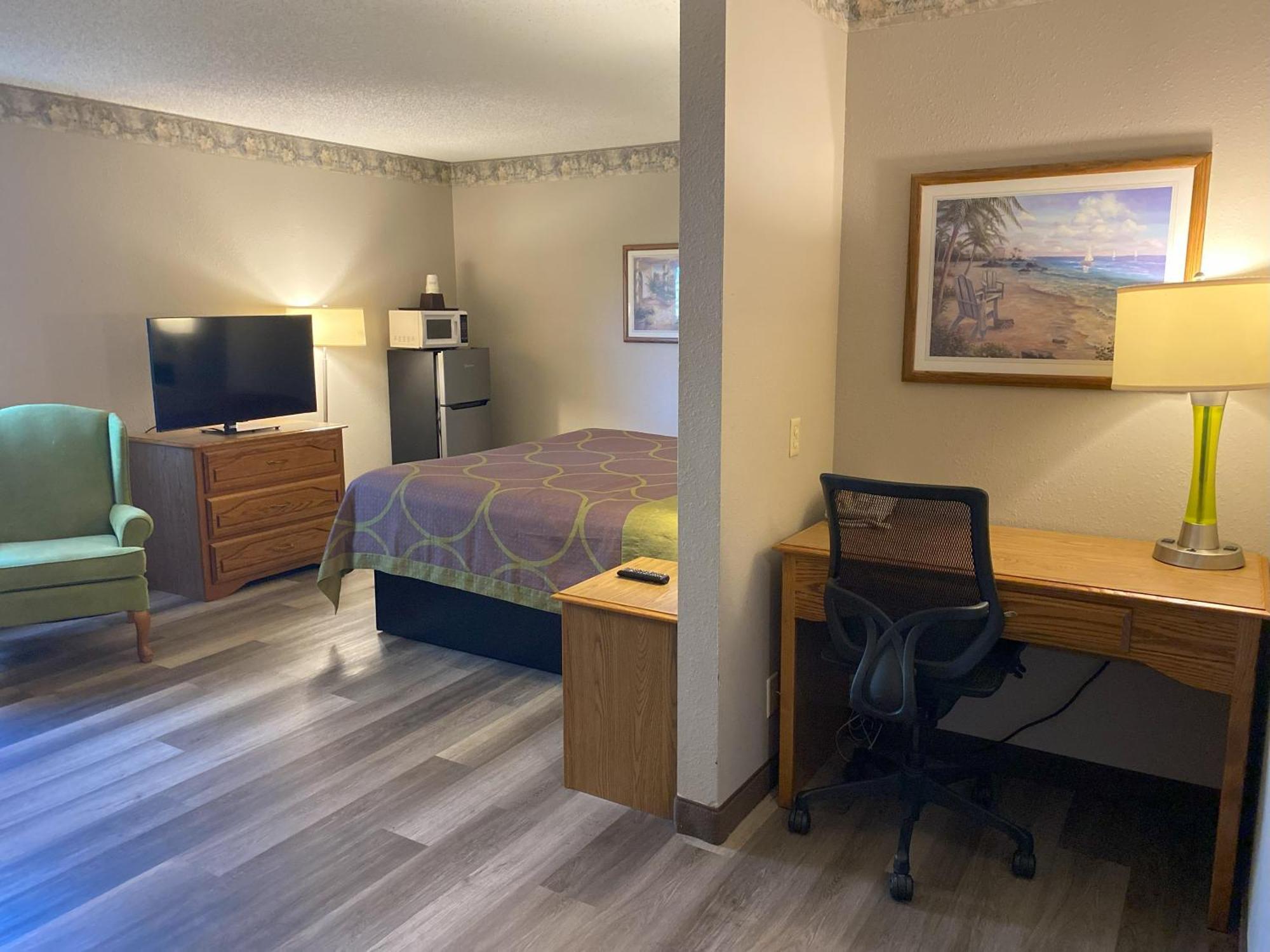 Super 8 By Wyndham Green Bay Near Stadium Luaran gambar